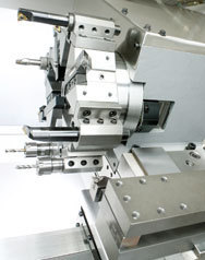 臺灣雙主軸車銑復(fù)合斜床身動力頭刀塔液壓尾座CNC數(shù)控車床